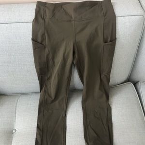 Lululemon Olive Fast and Free Crop Legging 23”